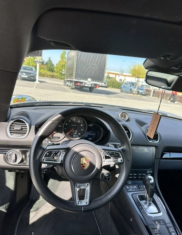 Porsche 718 Cayman cena 299000 przebieg: 23000, rok produkcji 2020 z Wrocław małe 67